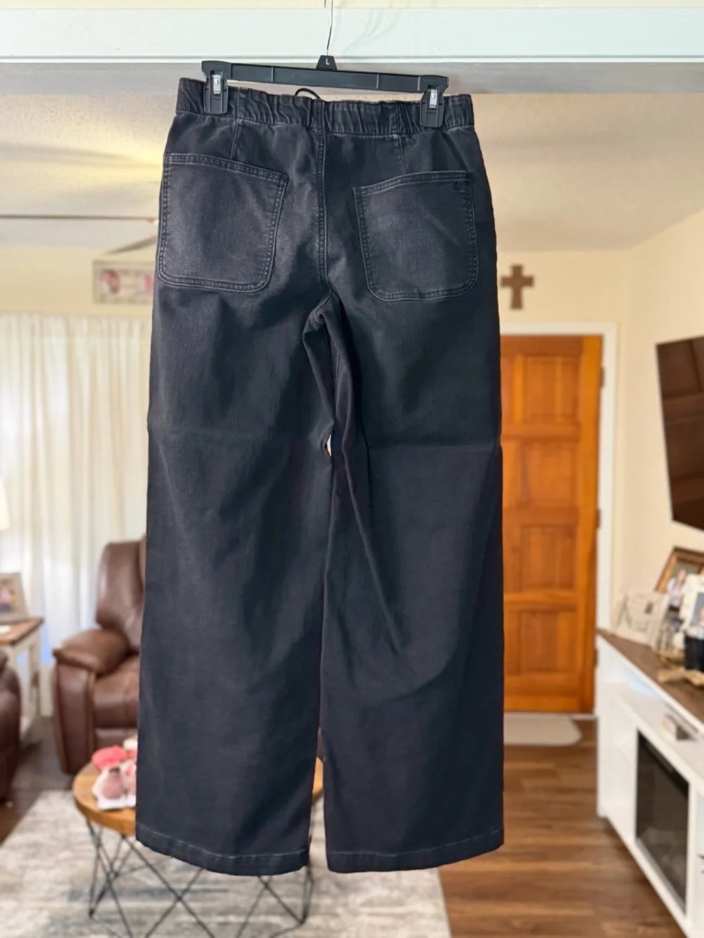 American Eagle Dreamy Drape Cozy Baggy Jeans - Picture 2 of 6